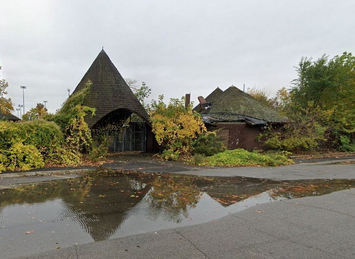 Belle Isle Childrens Zoo - Web Listing And Street View Photo (newer photo)
